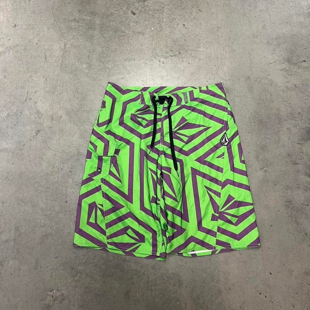 Vintage Y2K aop pattern embroidered volcom board‎ shorts